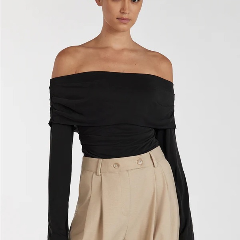 DISSH Black Off-Shoulder Long Sleeve Top